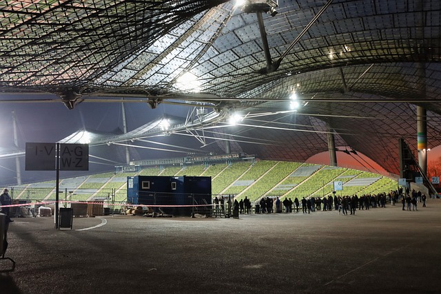 及种族问题 及种族问题